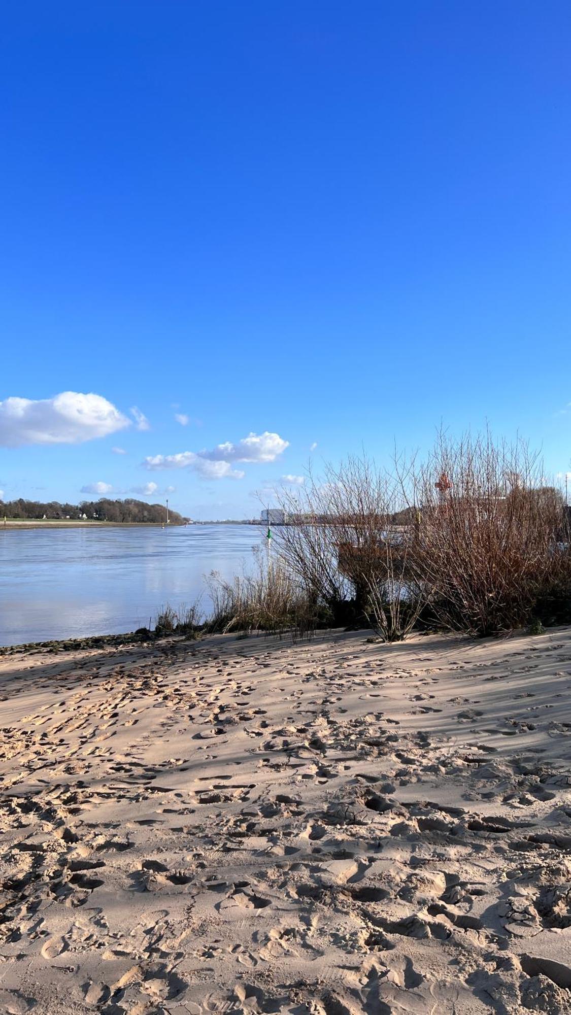 Gaestehaus Weserblick Am Weser-Sandstrand Berne Kültér fotó