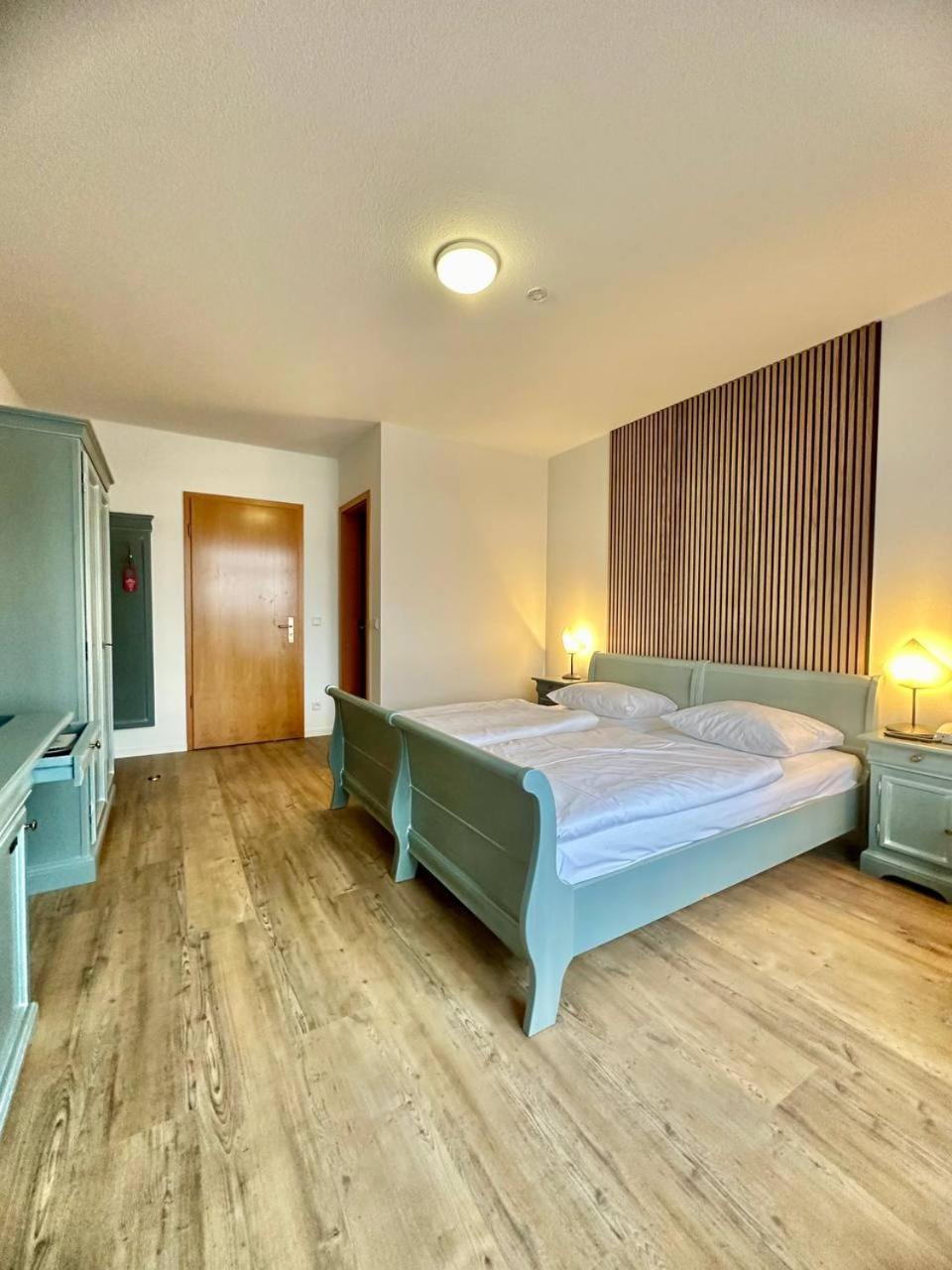Gaestehaus Weserblick Am Weser-Sandstrand Berne Kültér fotó