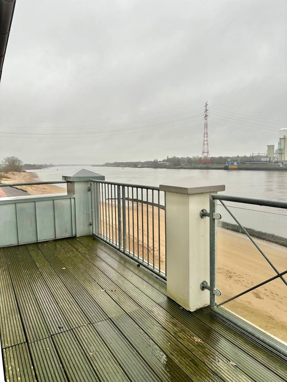 Gaestehaus Weserblick Am Weser-Sandstrand Berne Kültér fotó