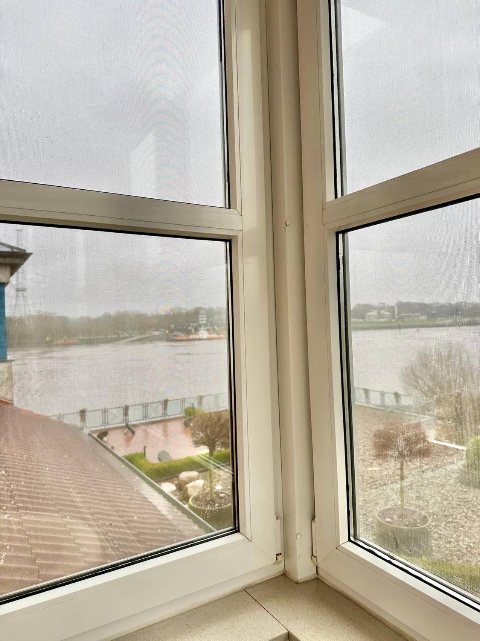 Gaestehaus Weserblick Am Weser-Sandstrand Berne Kültér fotó